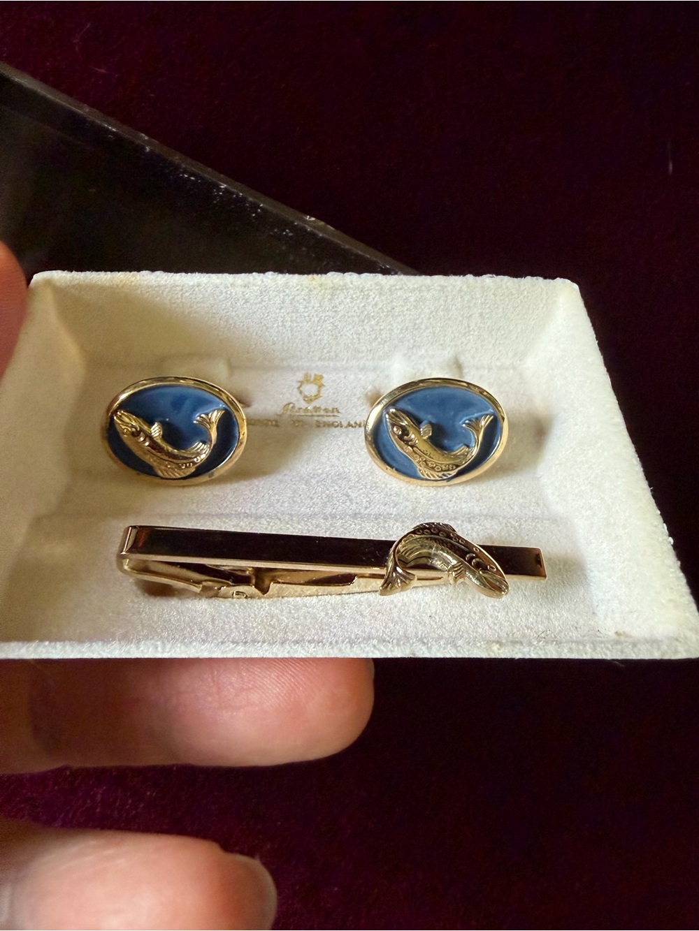 Stratton England Vintage whale gold tone cufflinks & tie clip set